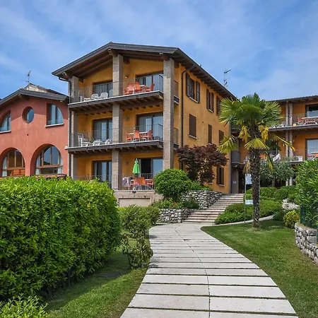 Corte Ferrari -ciao Vacanze- Lejlighedshotel *